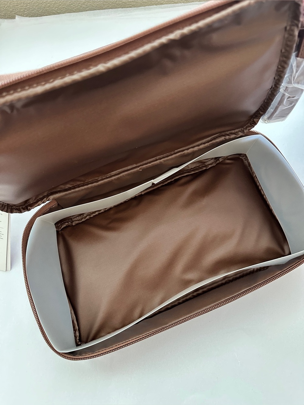 BEIS Brown Dopp Kit Travel Toiletry Bag - Picture 9 of 12